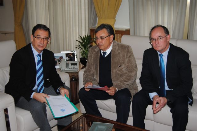 La UPCT presenta al delegado del Gobierno su Máster en Gestión de la Seguridad Integral - 1, Foto 1