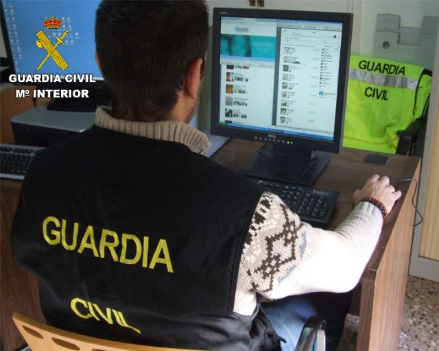 La Guardia Civil detiene al presunto autor de varios delitos de corrupción y prostitución de menores - 1, Foto 1