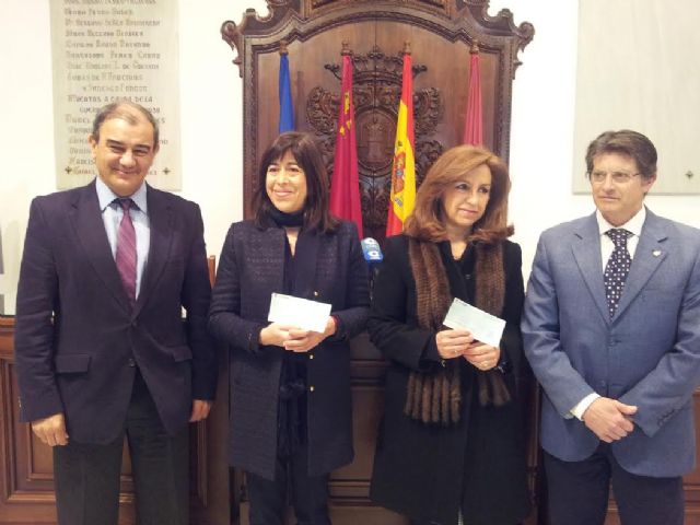 UCOMUR dona 40.000€ a la Mesa Solidaria del Ayuntamiento de Lorca, 13.500€ al colegio San Francisco y 2.720€ al colegio Ciudad del Sol - 1, Foto 1