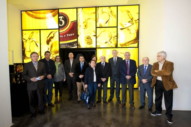 La Comisión de Industria visita las instalaciones del Grupo Diego Zamora (Licor 43) - 2, Foto 2
