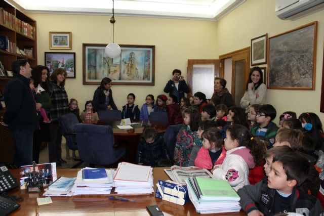 Alumnos de infantil del Colegio Amor de Dios conocen el Ayuntamiento de Bullas - 2, Foto 2