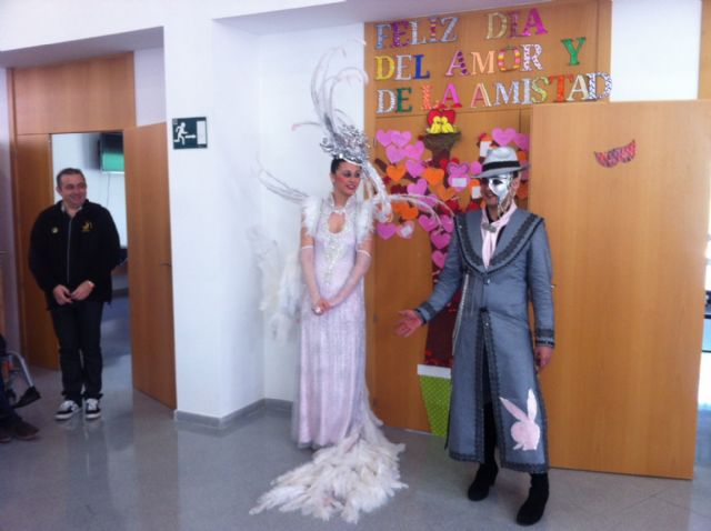 La Musa y Don Carnal acercan el carnaval a los usuarios del Centro Polivalente para Personas con Discapacidad, Foto 8