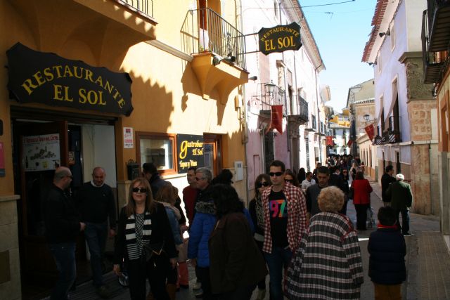 El final de la VI Ruta de la Tapa y el Mercadillo 'El Mesoncico' desbordan Cehegín con miles de personas - 3, Foto 3