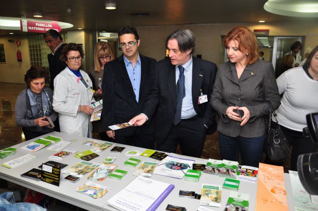 Se inaugura el stand informativo en el Hospital Universitario Virgen de la Arrixaca de Murcia - 4, Foto 4