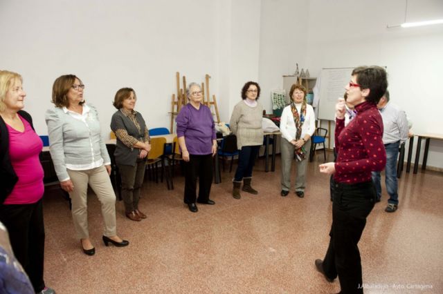 Los mayores aprenden a reírse de la vida - 4, Foto 4
