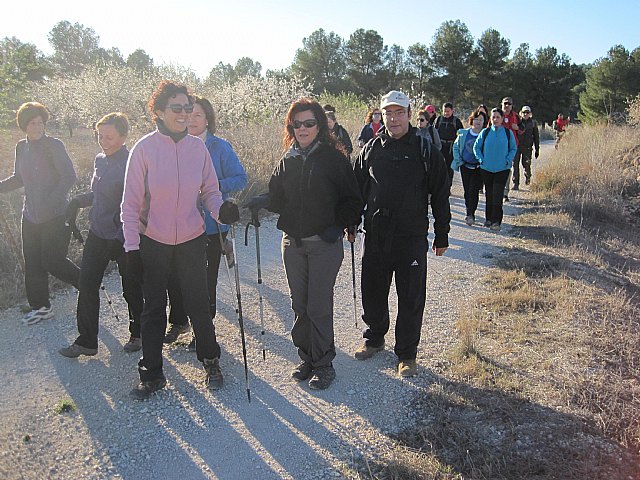 Una veintena de senderistas participaron en la ruta organizada por Deportes en Sierra Espuña por el trmino municipal de Pliego - 1