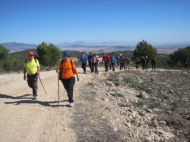Una veintena de senderistas participaron en la ruta organizada por Deportes en Sierra Espuña por el trmino municipal de Pliego - 20