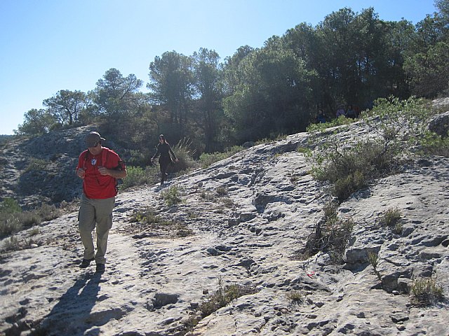 Una veintena de senderistas participaron en la ruta organizada por Deportes en Sierra Espuña por el trmino municipal de Pliego - 19