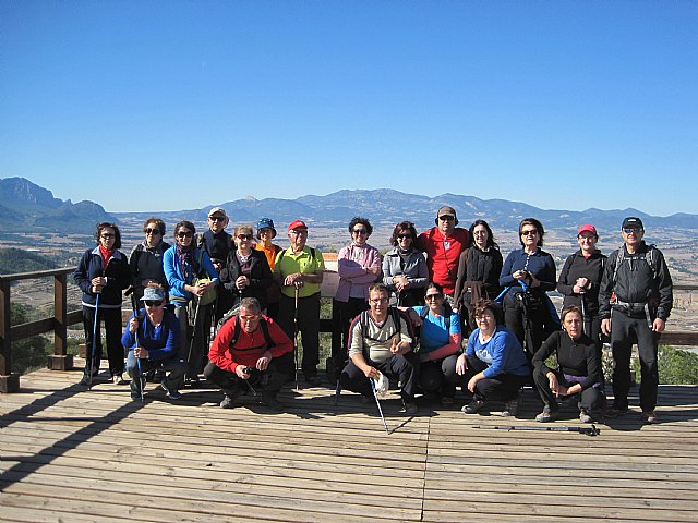 Una veintena de senderistas participaron en la ruta organizada por Deportes en Sierra Espuña por el trmino municipal de Pliego - 21