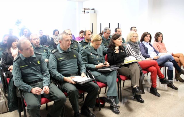 Caravaca reúne a los cuerpos y fuerzas de seguridad en una sesión formativa sobre violencia de género - 1, Foto 1