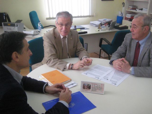 Ayuntamiento y Cáritas repasan su colaboración en proyectos sociales - 1, Foto 1