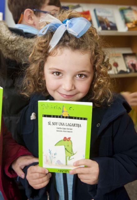 Concha López y su lagartija recorren las bibliotecas de Cartagena - 1, Foto 1