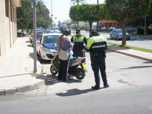 La Policía Local realiza una campaña de vigilancia y control de motocicletas y ciclomotores del 24 al 28 de febrero