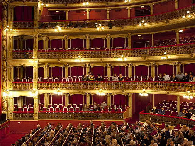 El Teatro Romea present la historia 
