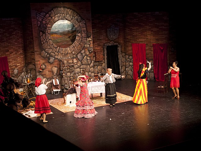 El Teatro Romea present la historia 