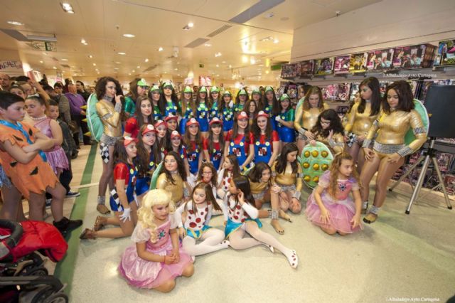 El Carnaval sigue moviendo el esqueleto - 4, Foto 4