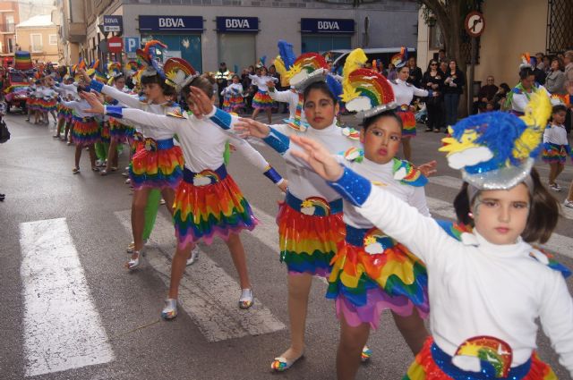 Cientos de personas salen a la calle para recibir el carnaval infantil 2014 - 3, Foto 3