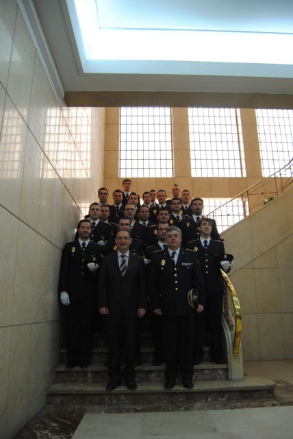Veintiún oficiales se incorporan a la plantilla del CNP como jefes de equipo de Seguridad Ciudadana, Extranjería e Investigación - 1, Foto 1