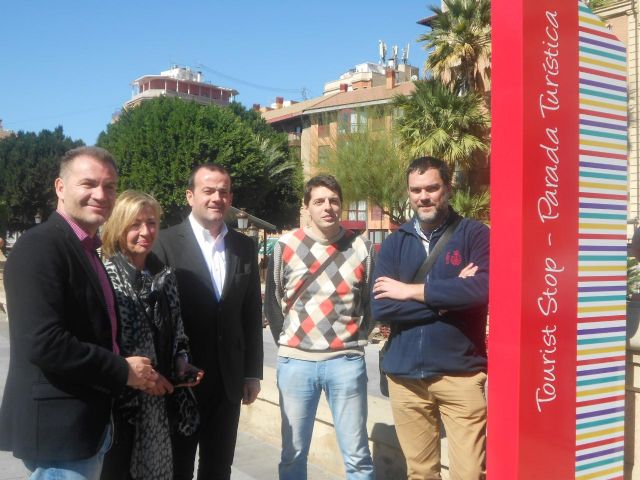 Una nueva parada de autobús garantizará la accesibilidad de los turistas al casco histórico - 1, Foto 1