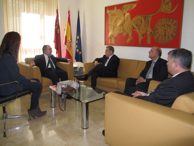 La Comunidad planifica el uso de un sistema de teledetección terrestre para detectar el origen de los malos olores en la zona de Alcantarilla - 1, Foto 1