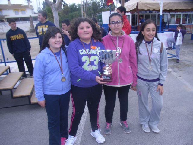 El Colegio Reina Sofia consigue el primer puesto en la final regional de petanca de Deporte Escolar celebrada en Mazarrn - 1