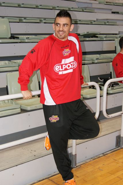 Álex: No vale de nada, la victoria ante el Barça, si no ganamos este fin de semana a Ribera Navarra - 1, Foto 1