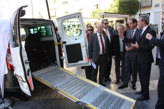 El Alcalde destaca las mejoras que implica el Plan Adapta para la mejora de la movilidad de las personas con discapacidad - 5, Foto 5