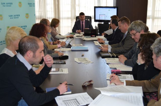 La Mesa de Turismo y Comercio sigue sumando esfuerzos para la mejora del sector turístico en el municipio - 2, Foto 2