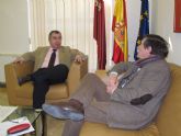 El consejero Manuel Campos se reúne con el alcalde de Blanca