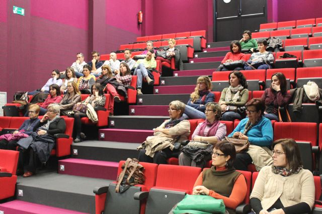 El Taller Hablando en Igualdad, visibiliza la importancia de incluir la perspectiva de género en el lenguaje diario - 1, Foto 1