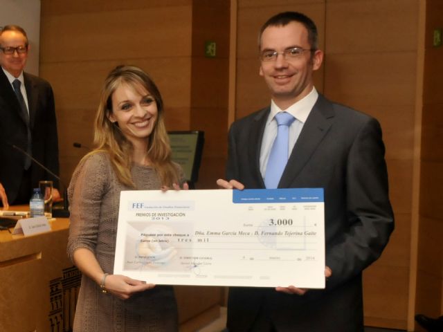 Premiada una profesora de la UPCT por su investigación sobre la influencia de los inversores en la economía de las empresas - 1, Foto 1