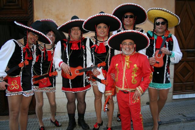 El Gran Desfile de Carnaval desborda Cehegín de música, color, humor y belleza - 1, Foto 1