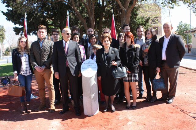 Torre-Pacheco homenajea a Dolores Garre, primera concejala de la democracia, con motivo del día internacional de la mujer - 2, Foto 2