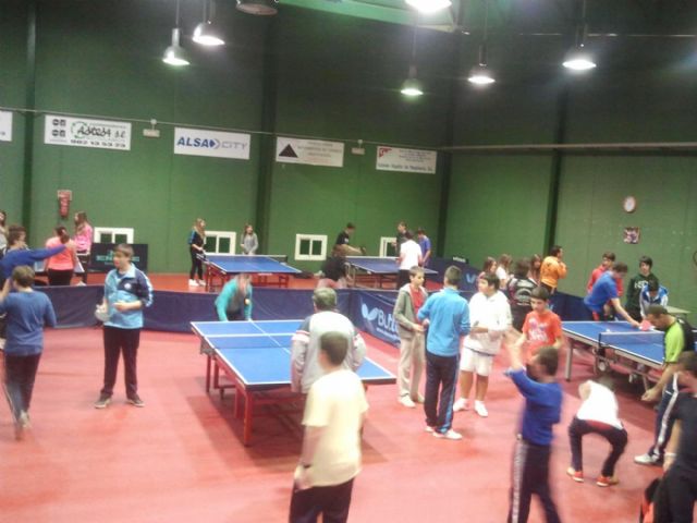 Ochenta chavales de los Centros Interculturales practican el tenis de mesa - 1, Foto 1
