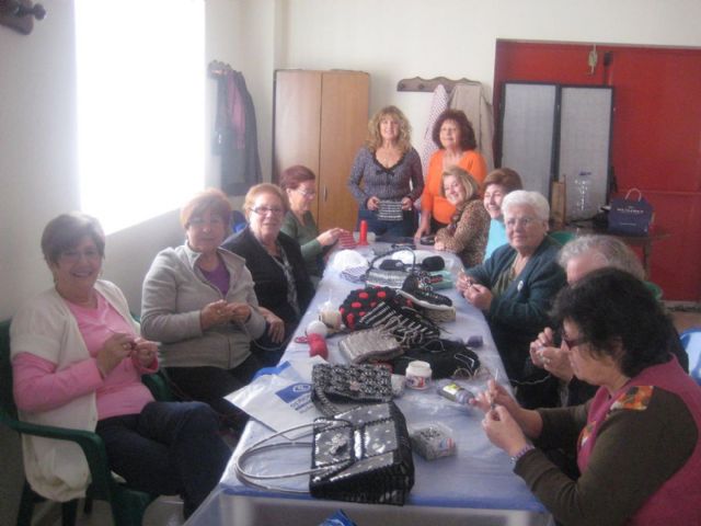 Taller de reciclaje para mayores de la mano del Baúl de la Experiencia - 3, Foto 3