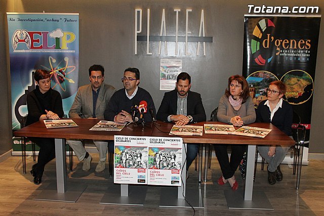 "D'Genes" and "AELIP" organized with the group "Platea Loungebar", a series of musical solidarity activities to benefit both coletivos, Foto 1