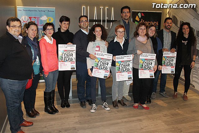 "D'Genes" and "AELIP" organized with the group "Platea Loungebar", a series of musical solidarity activities to benefit both coletivos, Foto 3