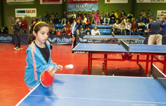 Sesión de tenis de mesa con los chavales de los Centros Interculturales - 3, Foto 3