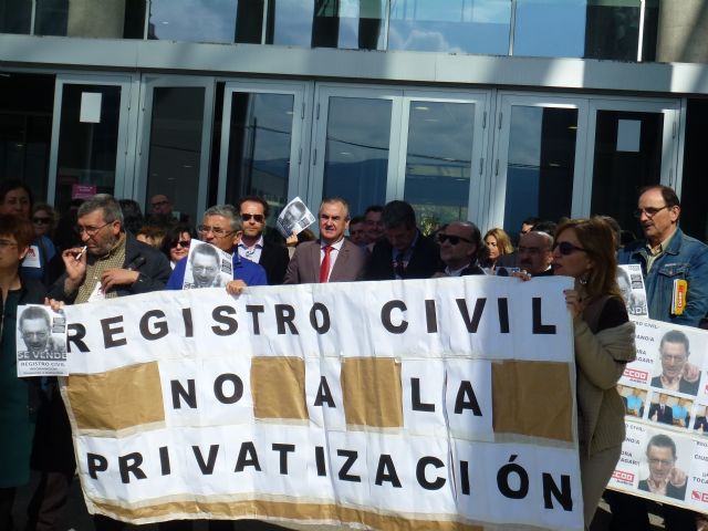 El PSOE defiende la no privatización de los registros civiles - 1, Foto 1