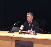 Gea Rovira desvela relevantes datos histricos en su conferencia sobre el Monasterio de Santa Ana