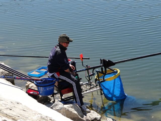 La Primera Copa Sensas organizada por la Asociación de Pesca Deportiva de Bullas contó con un gran ambiente en el embalse del Argos - 3, Foto 3