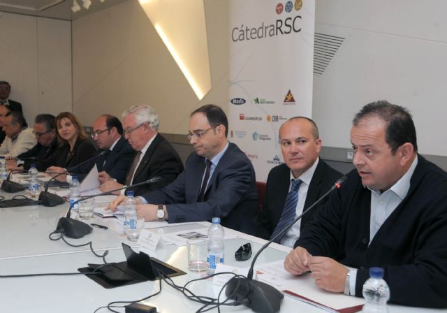 La Fundación CajaMurcia incrementa su aportación económica a la Plataforma de Acción Social de la Universidad de Murcia - 2, Foto 2