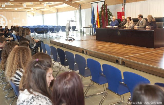 Más de un centenar de jóvenes extranjeros perfeccionan su español en Cartagena - 3, Foto 3