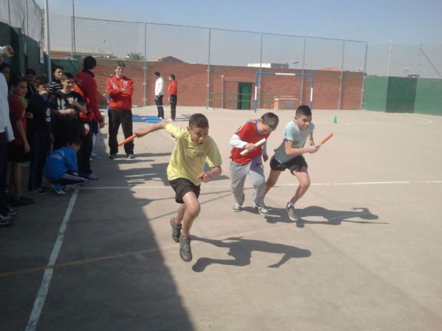 Los pequeños del colegio Anibal se convierten en atletas por un día - 1, Foto 1