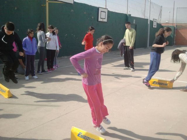 Los pequeños del colegio Anibal se convierten en atletas por un día - 2, Foto 2