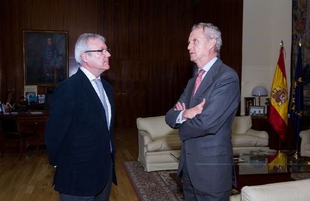 Valcárcel ratifica el compromiso de Defensa para poner en marcha cuanto antes la gran carena del submarino S-74 en Cartagena - 1, Foto 1