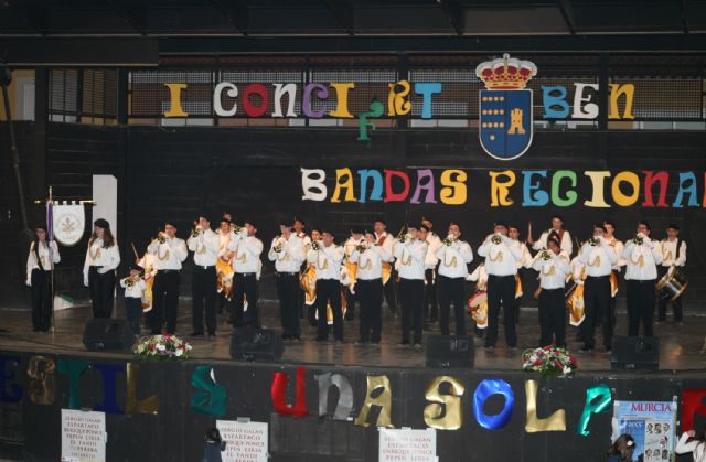 La solidaridad sonó en Las Torres de Cotillas a golpe de tambor y de corneta - 1, Foto 1