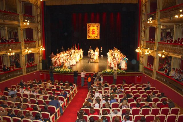 El Teatro Romea acoge la recepción a las candidatas infantiles y mayores a Reina de Huerta - 4, Foto 4