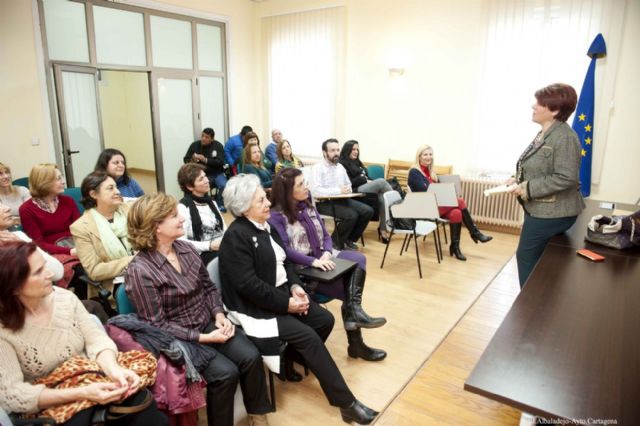 Una veintena de mujeres presumen ya de su diploma de Informática - 5, Foto 5