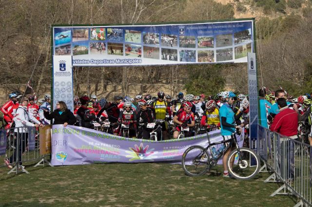 Éxito en la II Marcha Solidaria por las Enfermedades Raras celebrada en Caravaca de la Cruz - 2, Foto 2